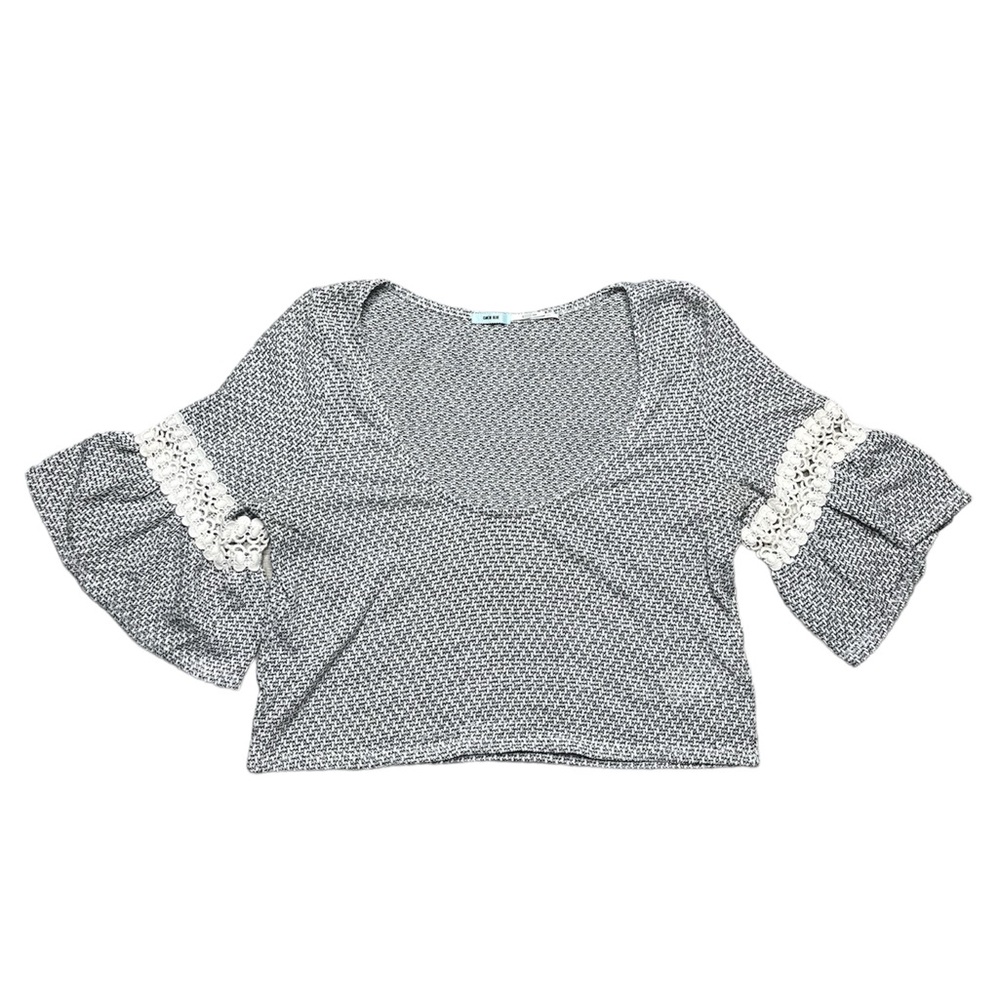 Urban Outfitters Kimchi Crop Blouse